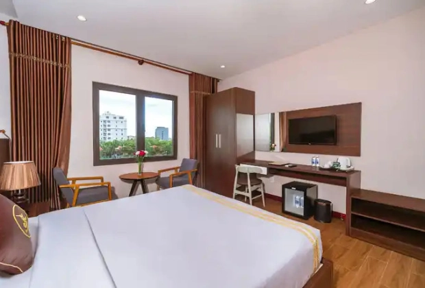 DELUXA DOUBLE CITY VIEW